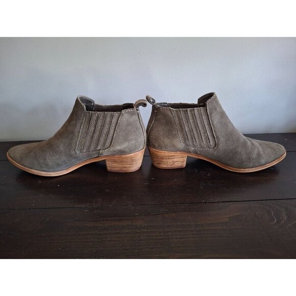 Dolce Vita Kadie Gray Suede Chelsea Ankle Bootoe/Pre-owned, Sz. 8 - Picture 2 of 9
